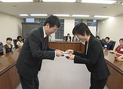 Exchange Business Cards Description Image 4