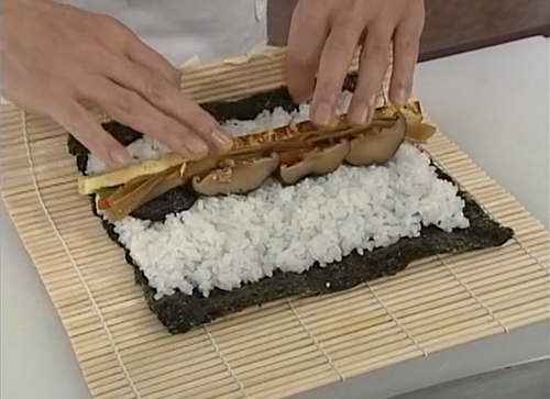 Makizushi (rolled-sushi) Description Image 7