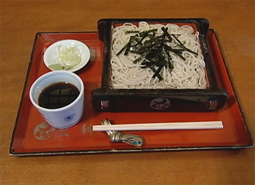 Eating Zarusoba Noodles Description Image 1